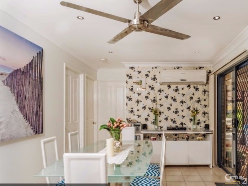 3 Rowan Lane, Ningi QLD 4511