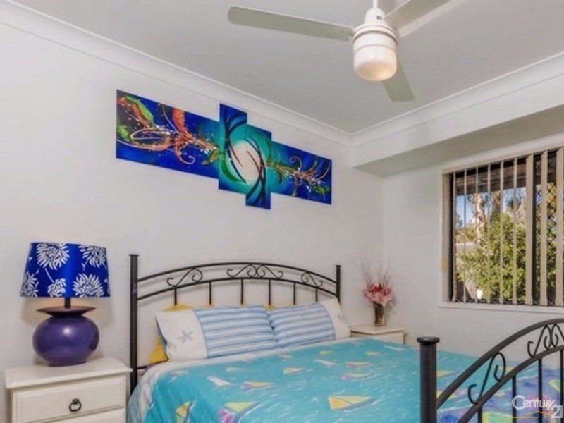 3 Rowan Lane, Ningi QLD 4511