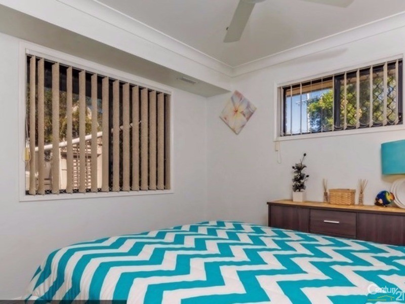 3 Rowan Lane, Ningi QLD 4511