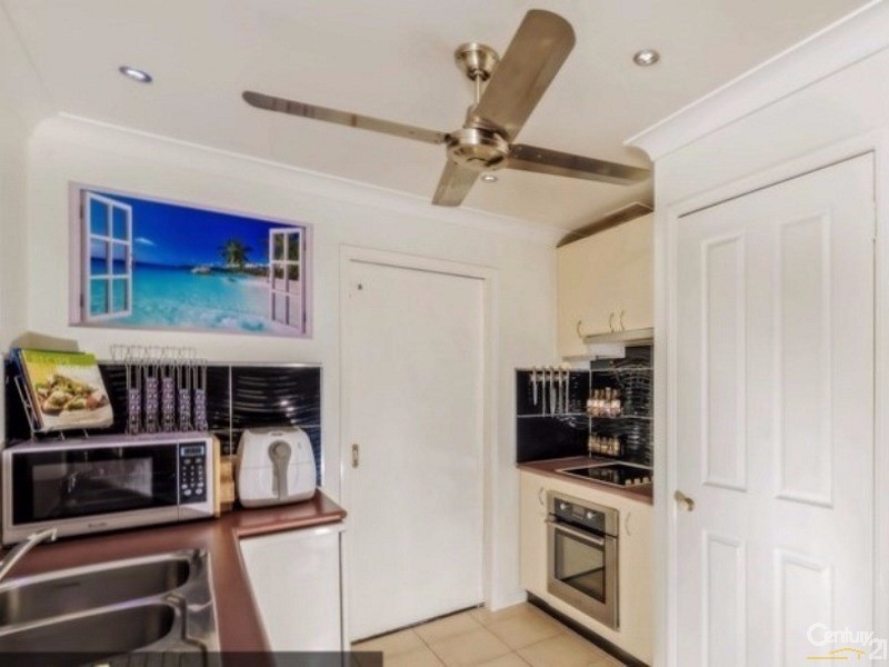 3 Rowan Lane, Ningi QLD 4511