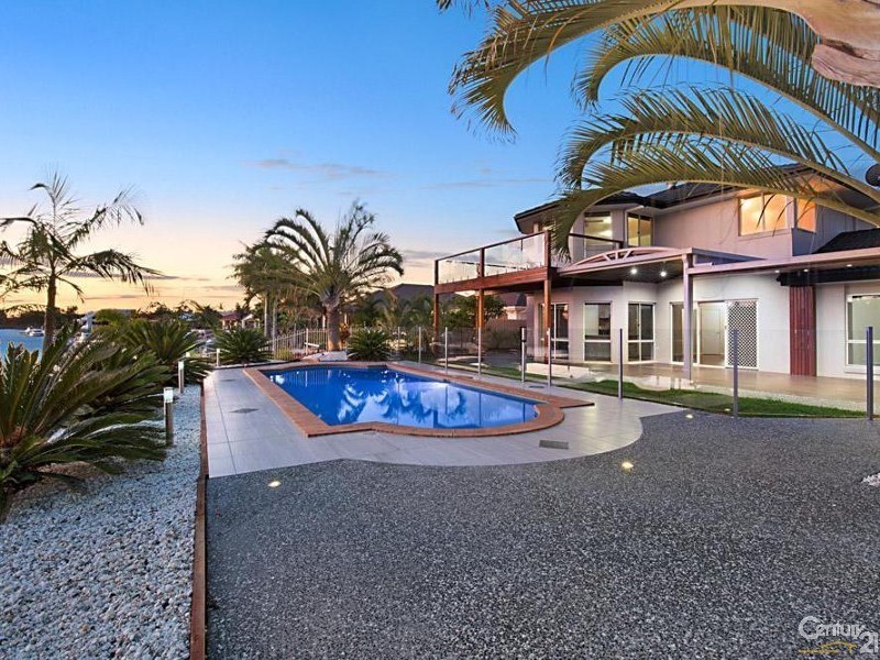 2 Skysail Court, Banksia Beach QLD 4507