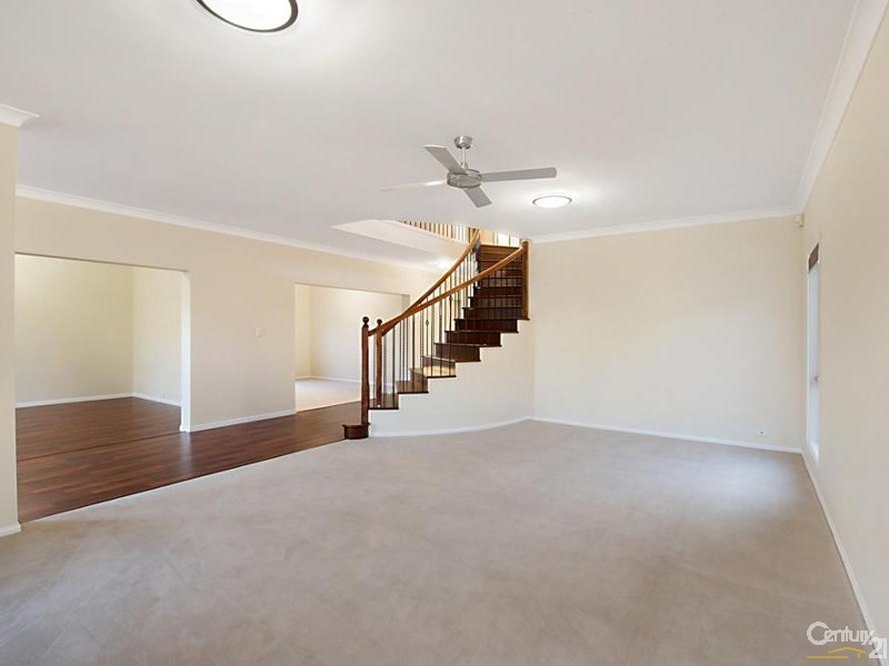 2 Skysail Court, Banksia Beach QLD 4507