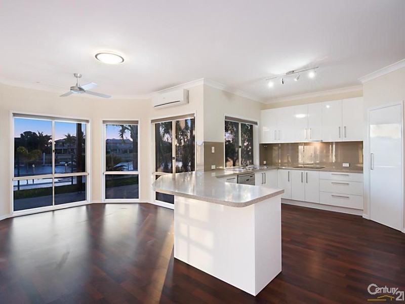 2 Skysail Court, Banksia Beach QLD 4507