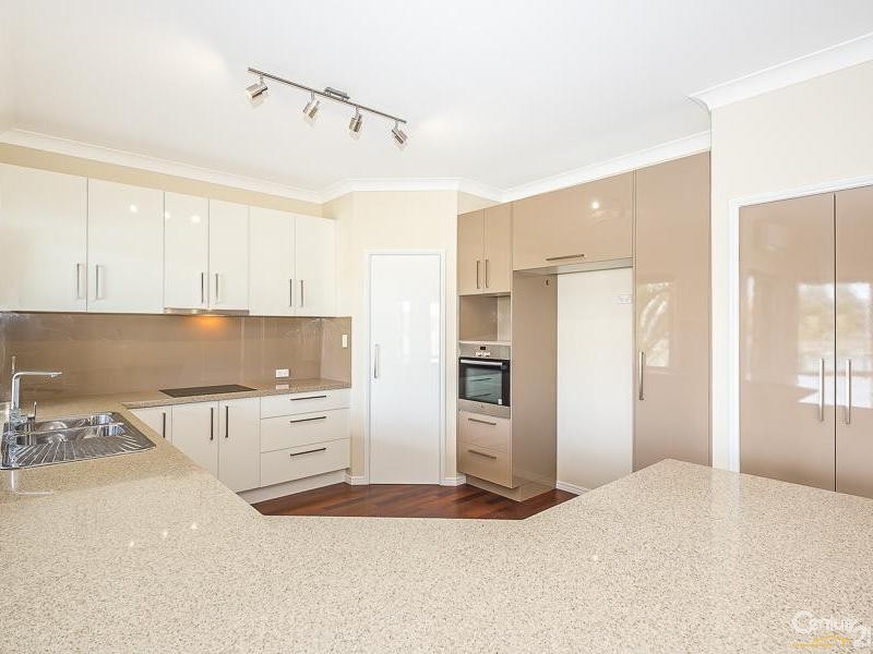 2 Skysail Court, Banksia Beach QLD 4507