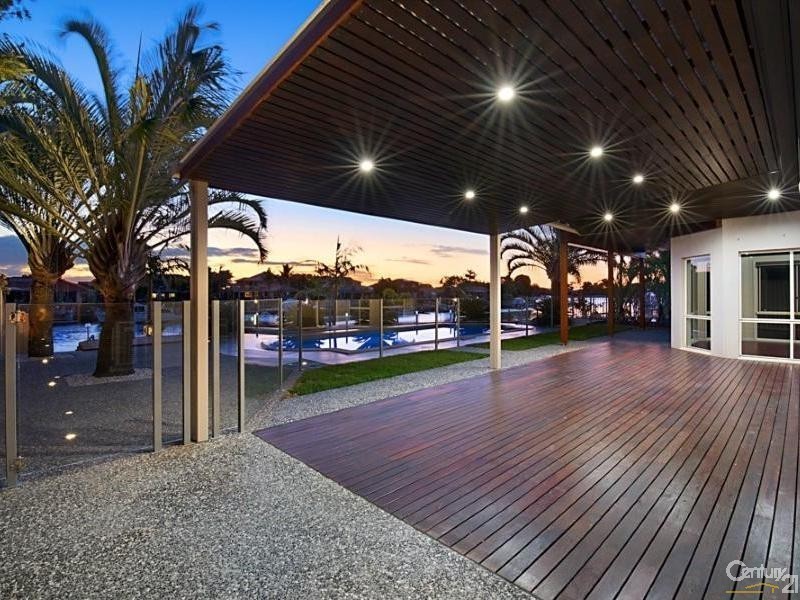 2 Skysail Court, Banksia Beach QLD 4507