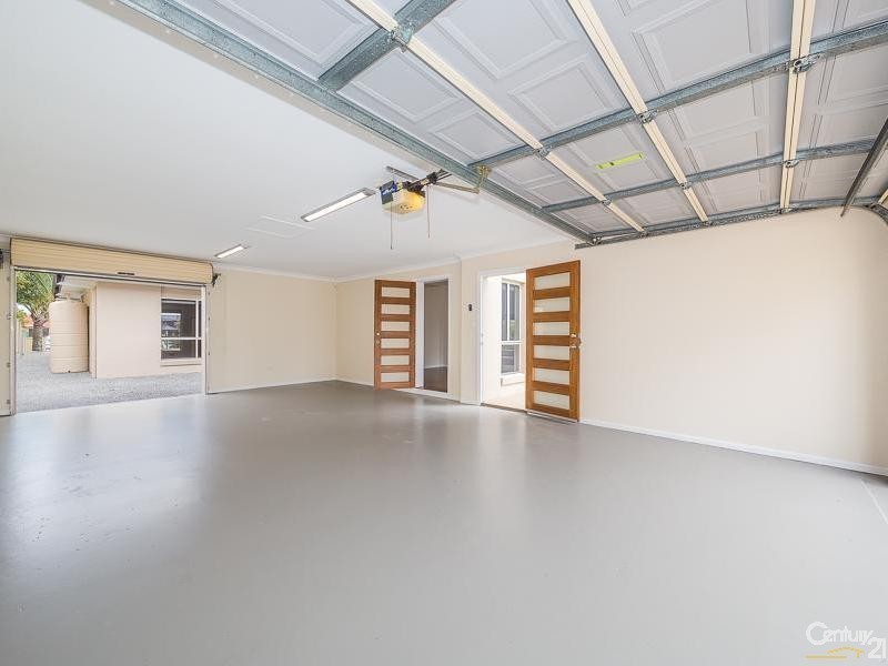 2 Skysail Court, Banksia Beach QLD 4507