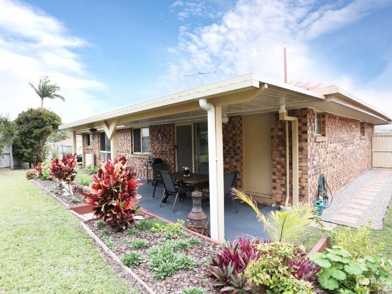 4 Sole Place, Sandstone Point QLD 4511