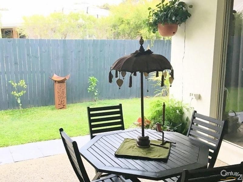 7 Biggera Court, Sandstone Point QLD 4511