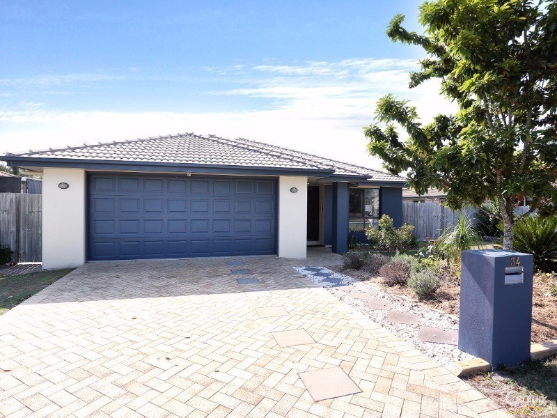 34 Reeders Street, Sandstone Point QLD 4511