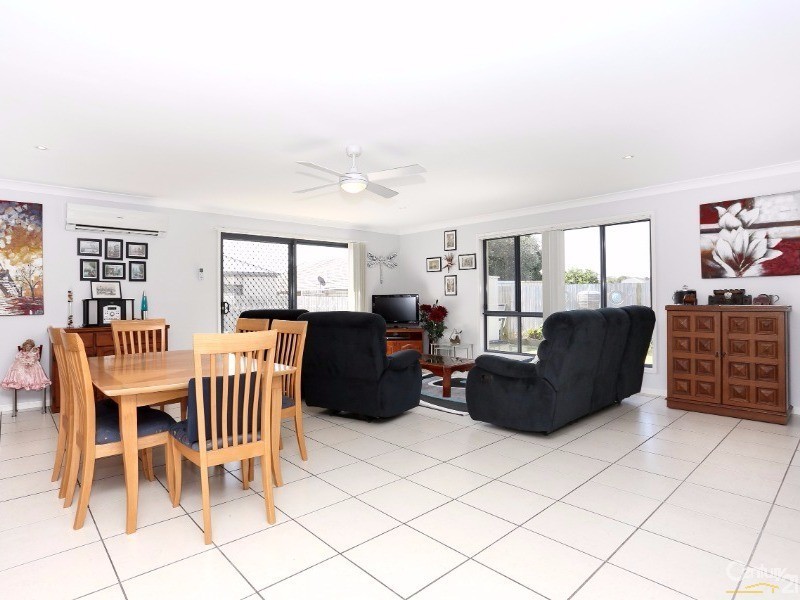 34 Reeders Street, Sandstone Point QLD 4511