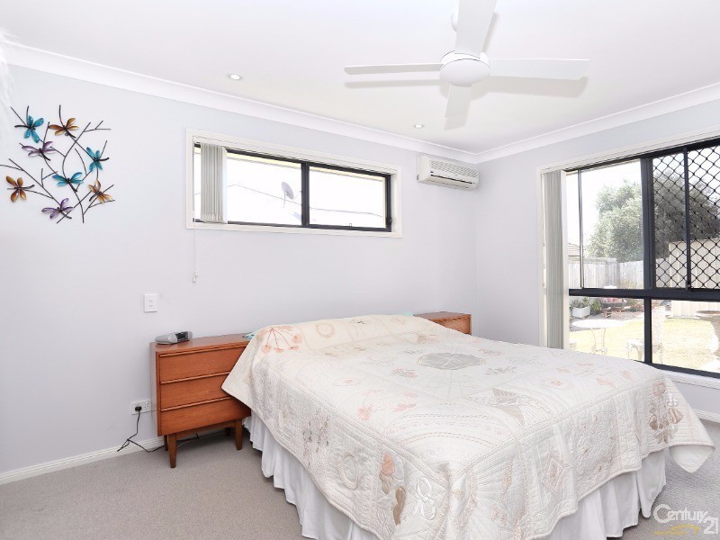 34 Reeders Street, Sandstone Point QLD 4511