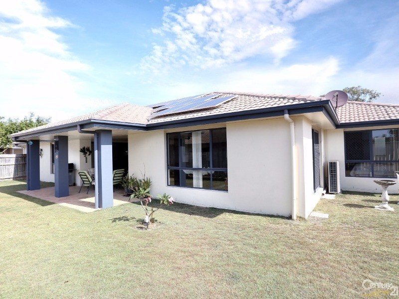 34 Reeders Street, Sandstone Point QLD 4511