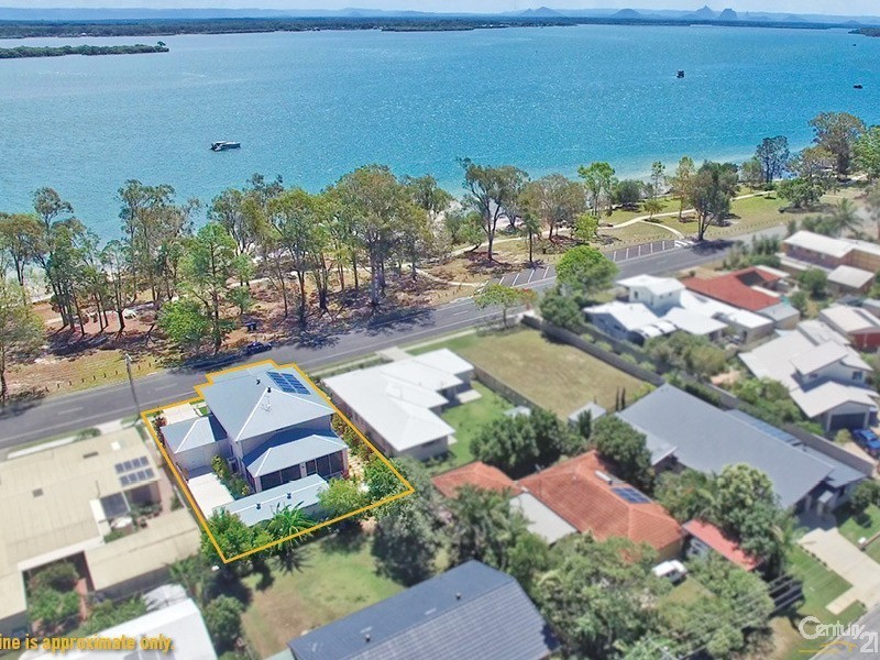 31 Solander Esplanade, Banksia Beach QLD 4507