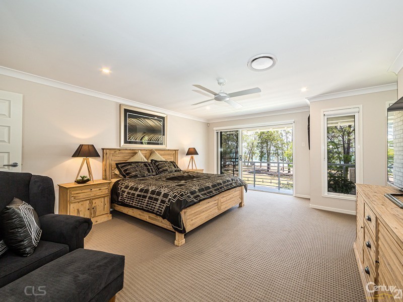 31 Solander Esplanade, Banksia Beach QLD 4507