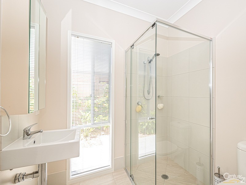 31 Solander Esplanade, Banksia Beach QLD 4507