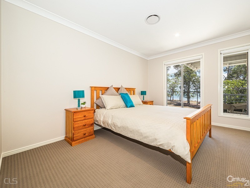 31 Solander Esplanade, Banksia Beach QLD 4507