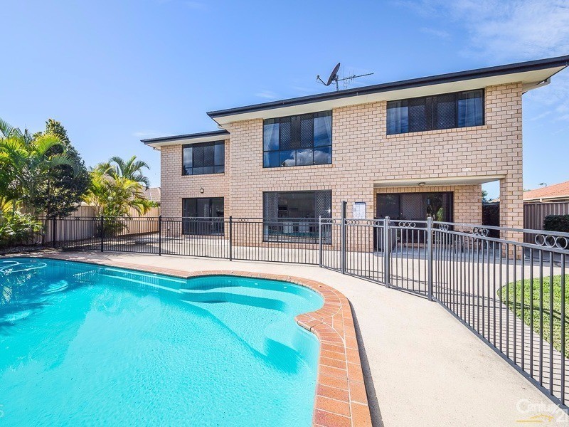10 Cremorne Court, Sandstone Point QLD 4511