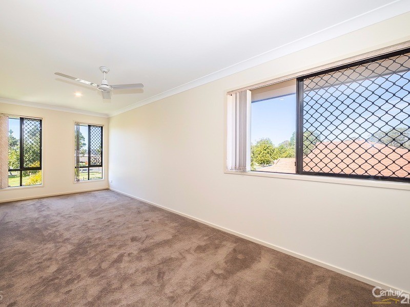 10 Cremorne Court, Sandstone Point QLD 4511