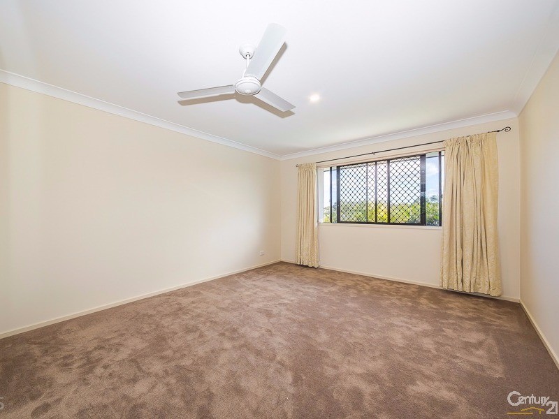 10 Cremorne Court, Sandstone Point QLD 4511