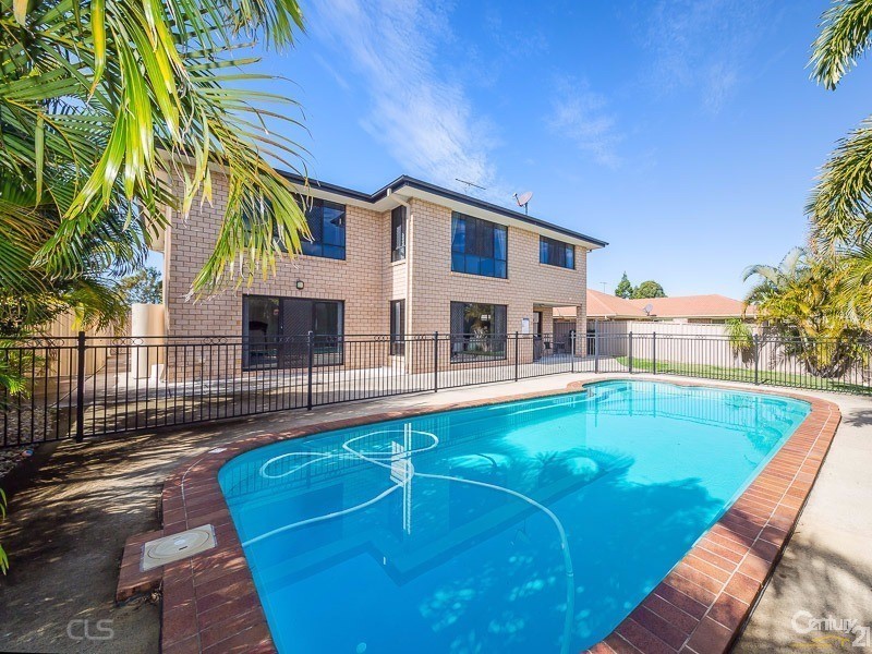 10 Cremorne Court, Sandstone Point QLD 4511
