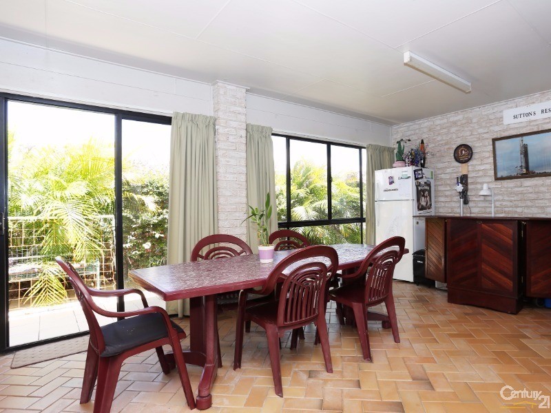 19 Corrimal Place, Sandstone Point QLD 4511