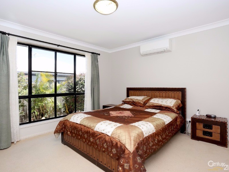 19 Corrimal Place, Sandstone Point QLD 4511