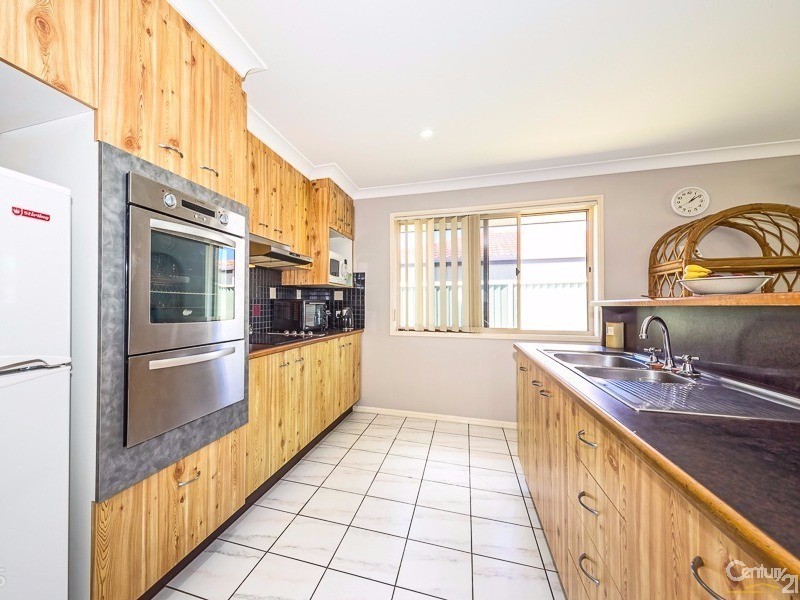 4 Sanctuary Court, Bongaree QLD 4507