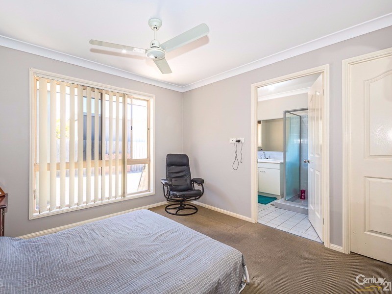 4 Sanctuary Court, Bongaree QLD 4507