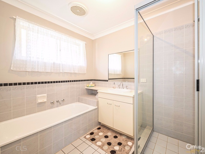 4 Sanctuary Court, Bongaree QLD 4507