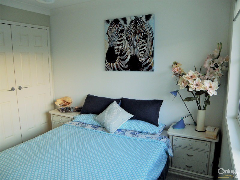 10/18-20 Spinnaker Drive, Sandstone Point QLD 4511