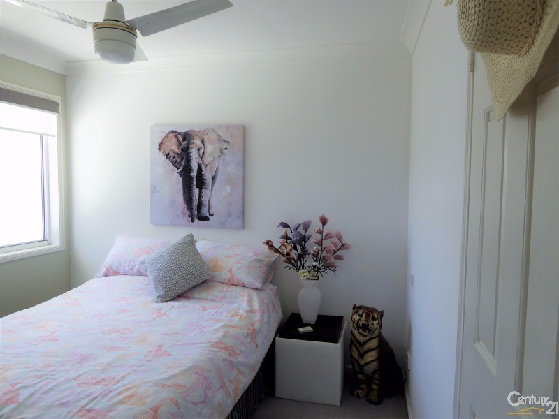 10/18-20 Spinnaker Drive, Sandstone Point QLD 4511