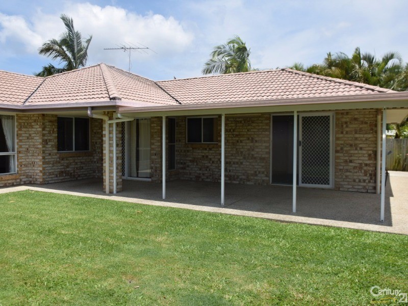 15 Smout Court, Sandstone Point QLD 4511