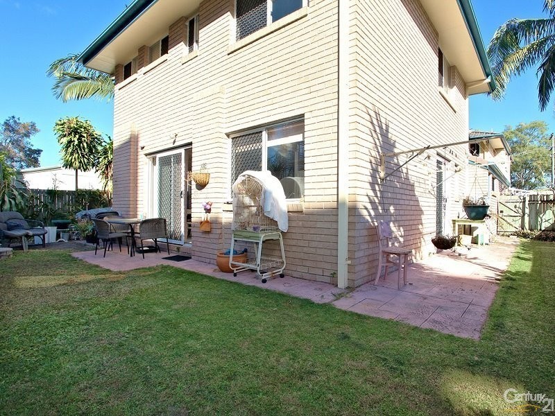 2/115 Welsby Parade, Bongaree QLD 4507