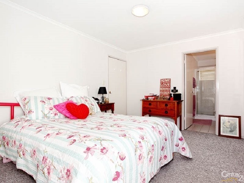 2/115 Welsby Parade, Bongaree QLD 4507