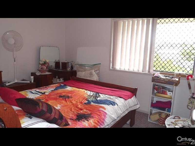 2/115 Welsby Parade, Bongaree QLD 4507