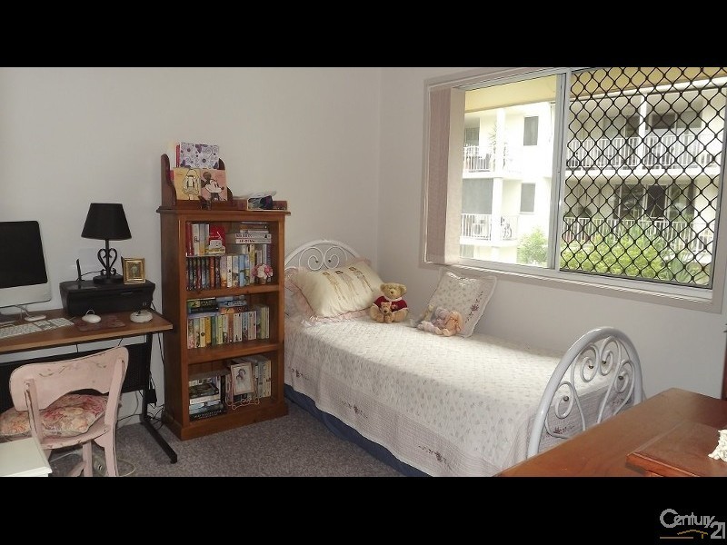 2/115 Welsby Parade, Bongaree QLD 4507