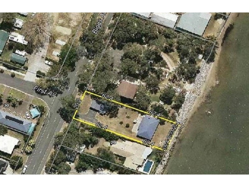 27 Biggs Ave, Beachmere QLD 4510