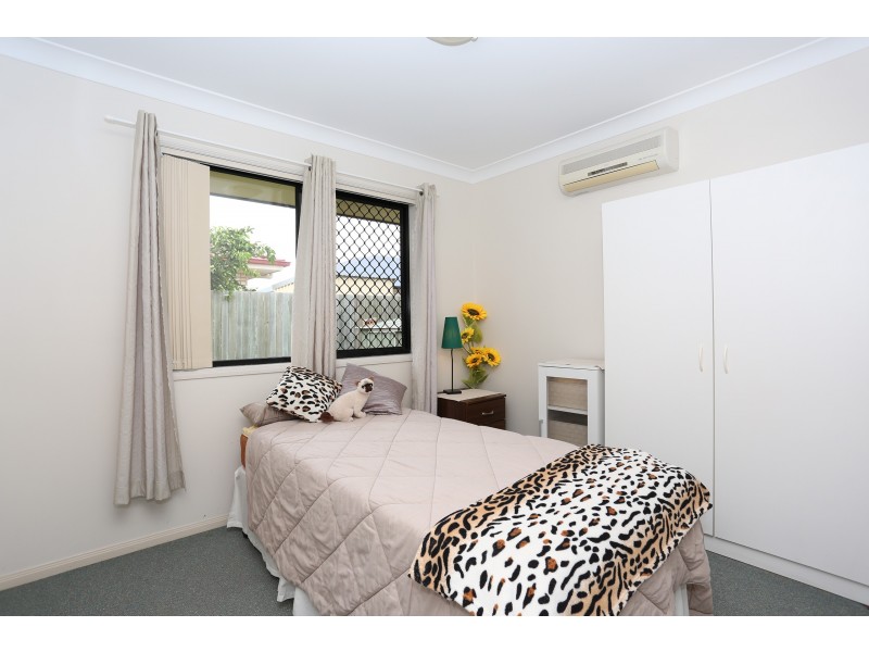 9 Tallow Court, Sandstone Point QLD 4511