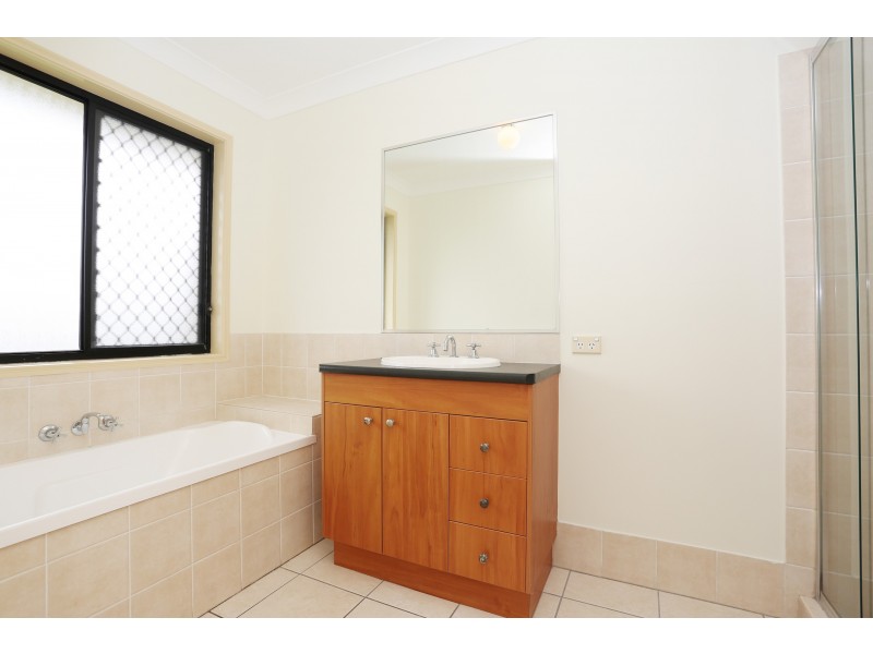 117 Carpenter Way, Sandstone Point QLD 4511