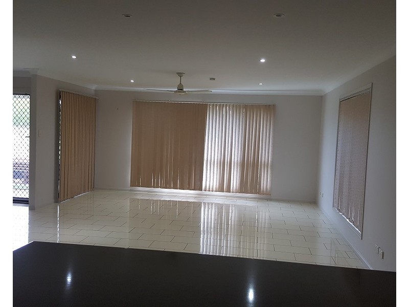 Sandstone Point QLD 4511