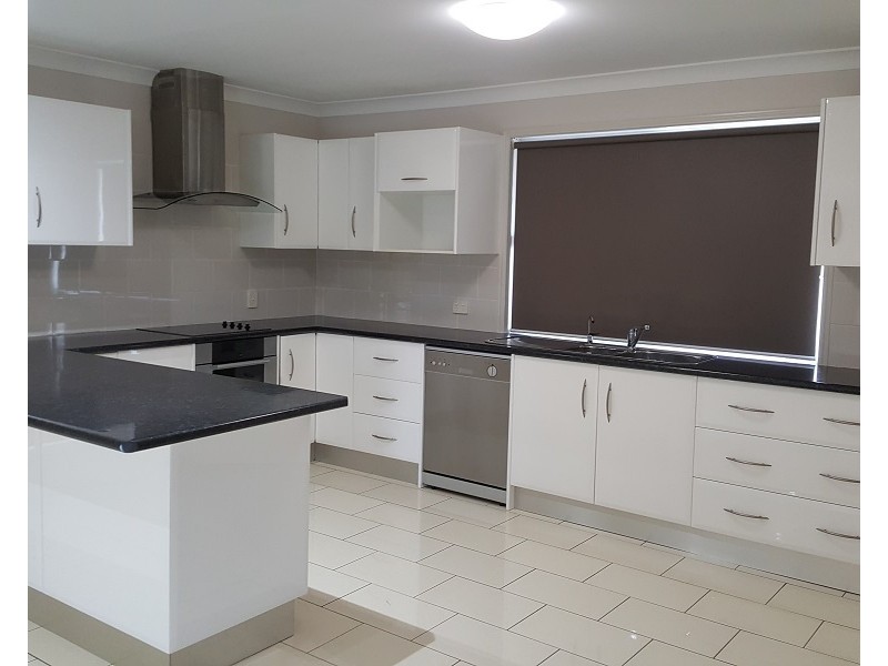 Sandstone Point QLD 4511