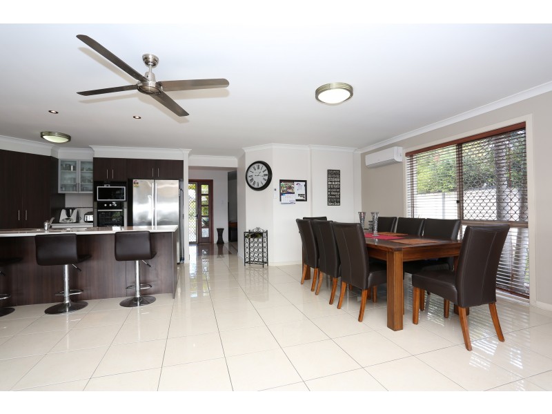 22 Topsail Circuit, Banksia Beach QLD 4507
