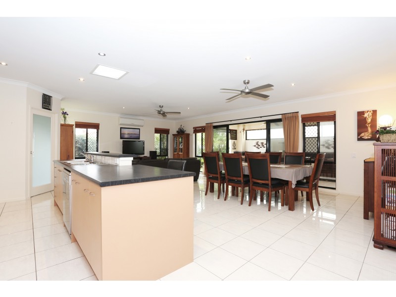 36 Mossman Way, Sandstone Point QLD 4511