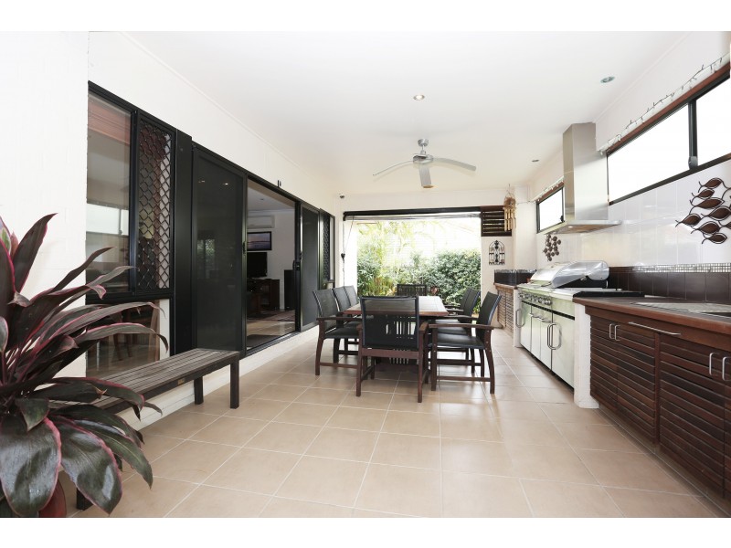 36 Mossman Way, Sandstone Point QLD 4511