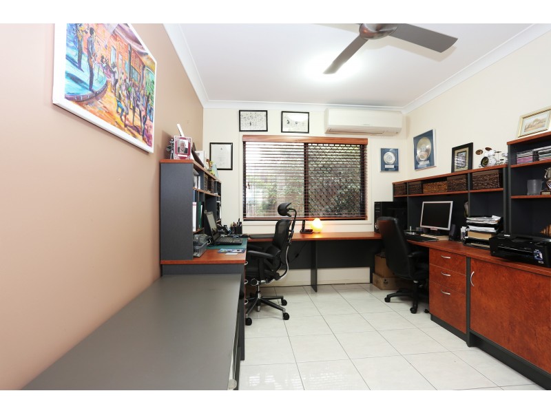 36 Mossman Way, Sandstone Point QLD 4511