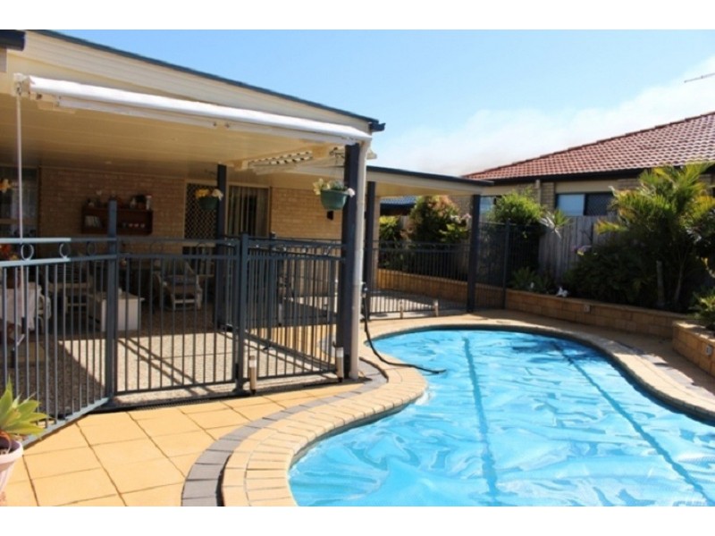 11 Mossman Way, Sandstone Point QLD 4511