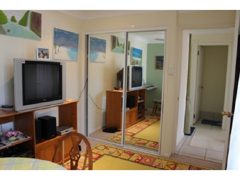 11 Mossman Way, Sandstone Point QLD 4511