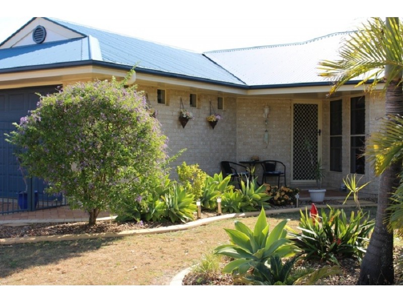 11 Mossman Way, Sandstone Point QLD 4511