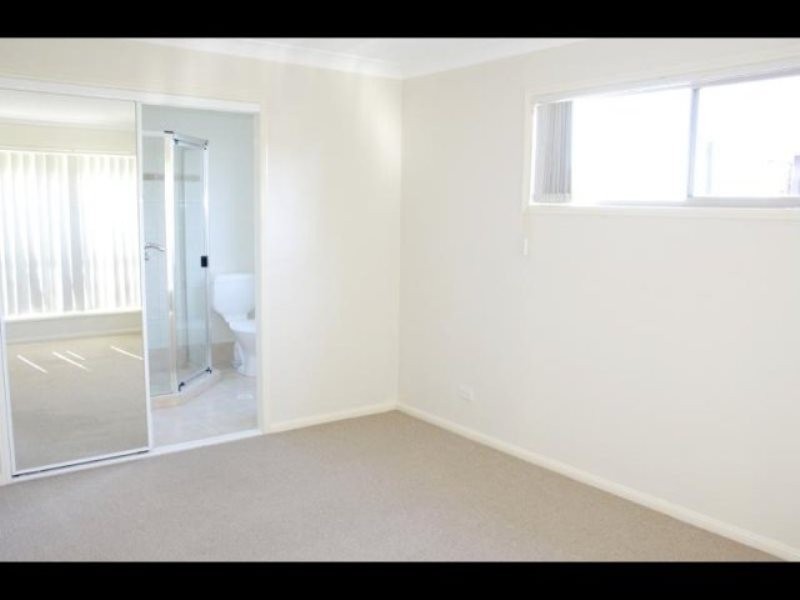 217 Bestmann Road East, Sandstone Point QLD 4511