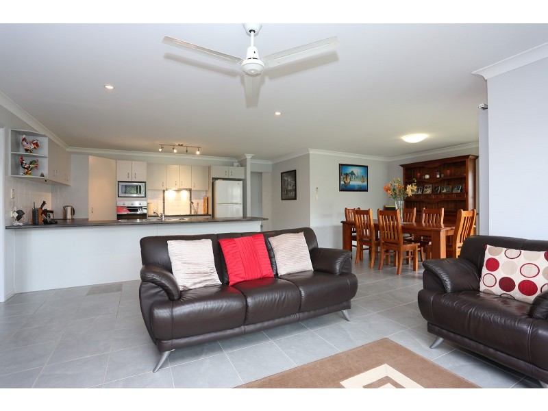 15-17 Honeybee Place Sandstone Lakes, Ningi QLD 4511